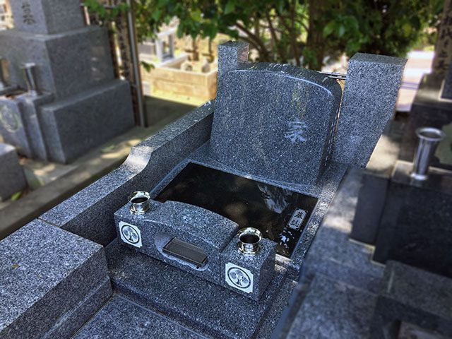 洋型墓石施工例