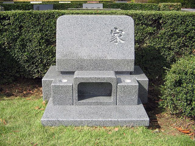 墓石 2018年9月施工 安達家様 - 八柱霊園の千代田家石材店｜松戸市の